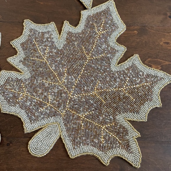 NICOLE MILLER 15/" silver brown beaded leaf shaped placemats NWT